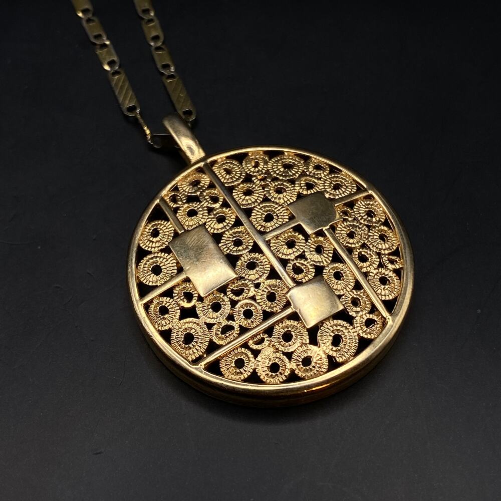 Vintage SARAH COVENTRY MCM Pendant Necklace Gold Tone Timeless Beauty - Picture 3 of 6
